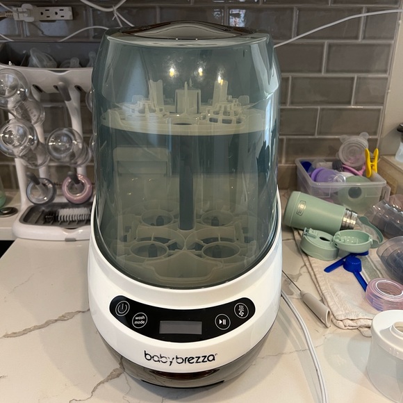 BabyBrezza Bottle Washer Pro: All In One Washer, Sterilizer, Dryer - Picture 2 of 13